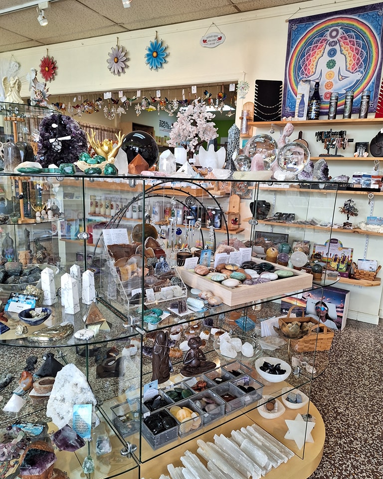 ''Merci pour ton accueil chère Monique... ta présence est unique!''